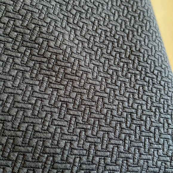 LOFT pull on skirt - Picture 2 of 4